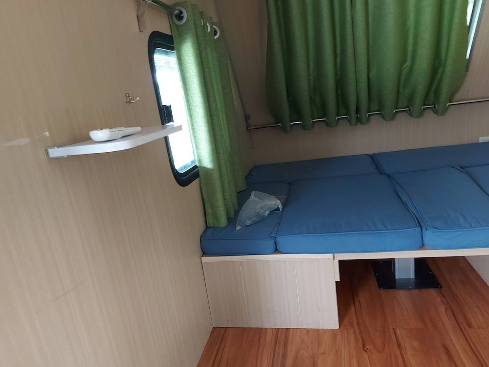 undefined caravan trailer 6