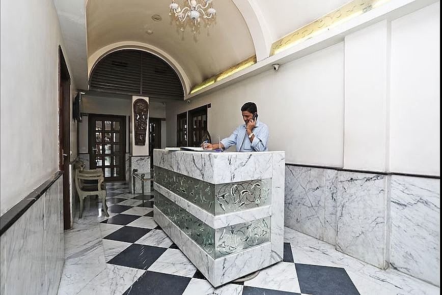 HOTEL 233 PARK STREET