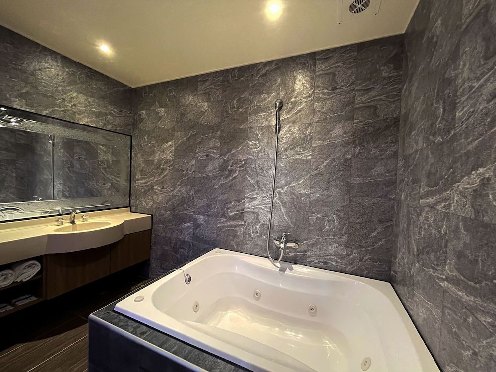 King & Princess Motel-Rende Elite Double Room, 1 Queen Bed 5