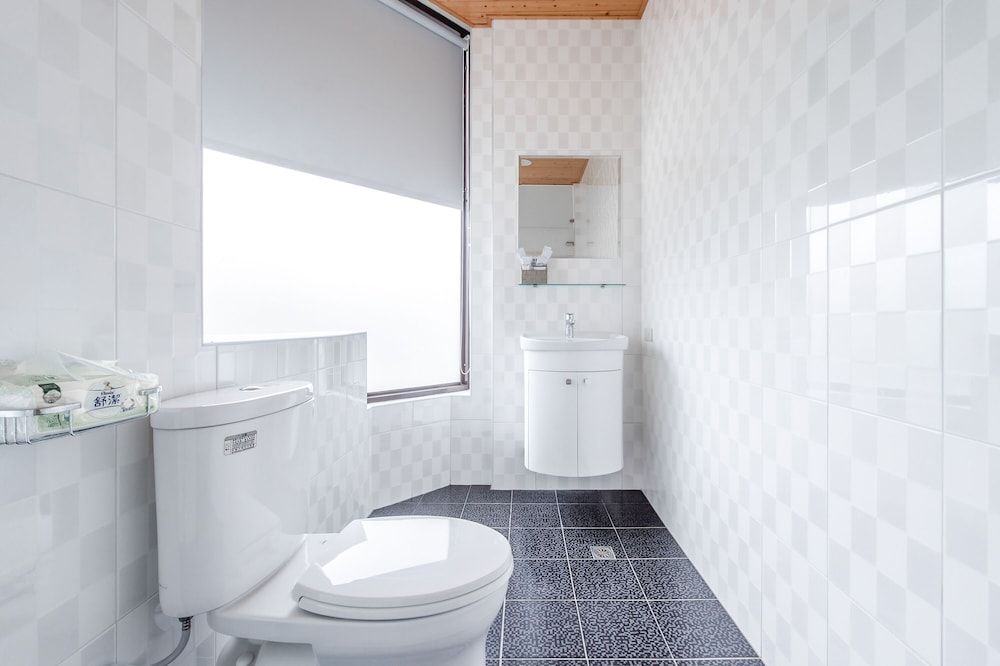 Lightness Hotel Twin Room, City View 15