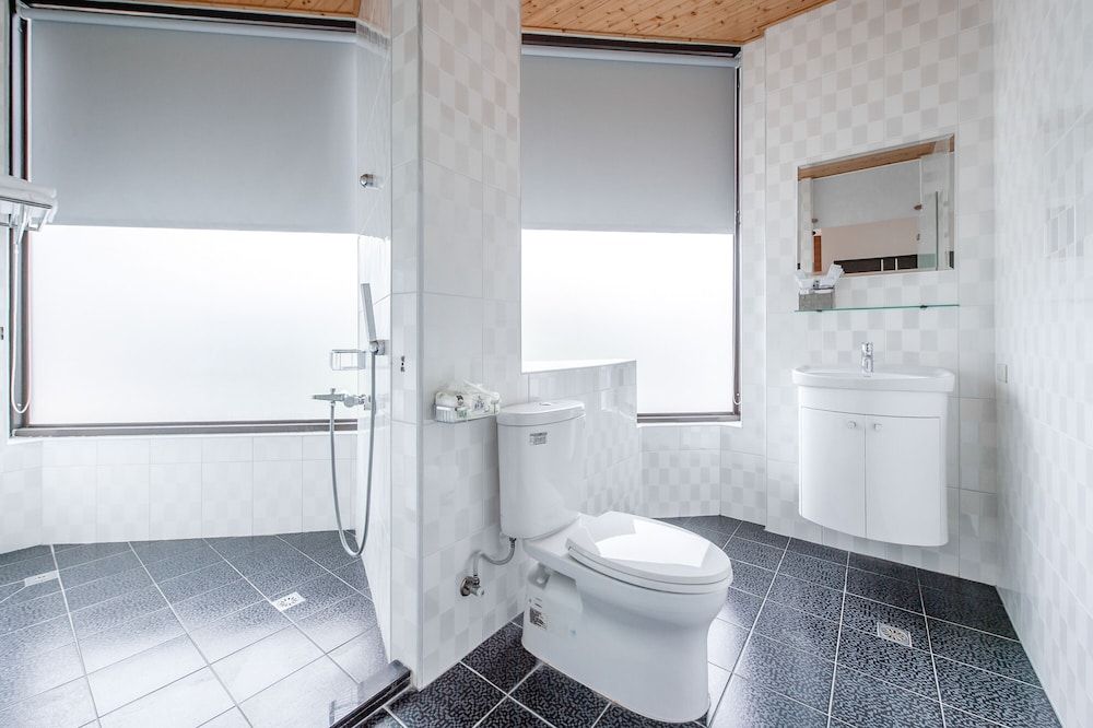 Lightness Hotel Twin Room, City View 13