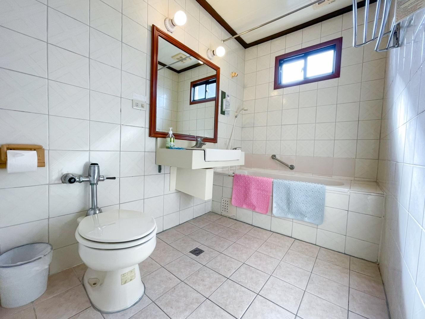 Guide Hotel Changhua Jhongjheng Standard Quadruple Room 3