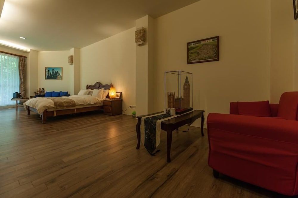 Tree Lake B&B Romantic Double Room 8