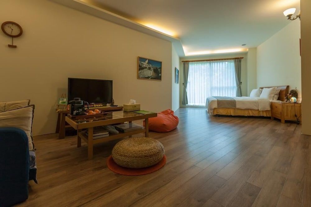 Tree Lake B&B Deluxe Double Room 10