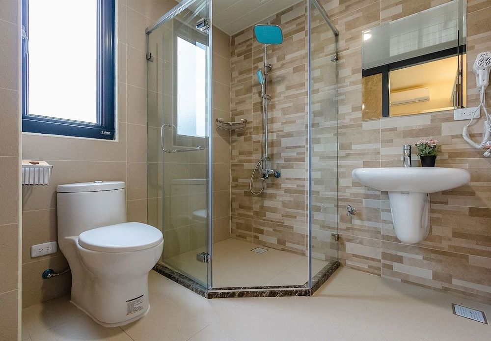 Xiao Tian Di Homestay Classic Quadruple Room, 2 Double Beds, Balcony 8