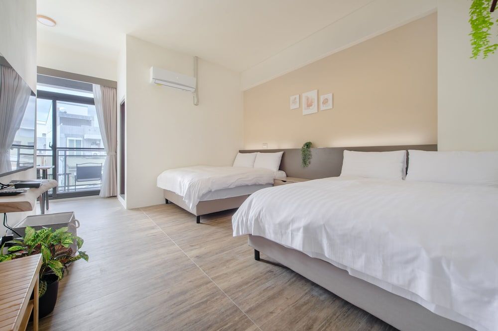 Dragonfly Travel Photography