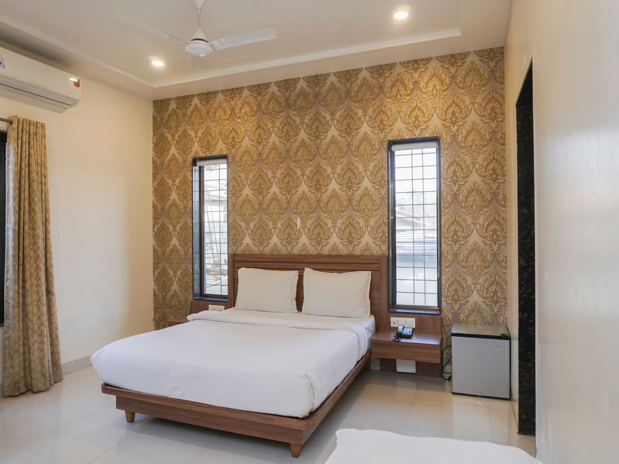 undefined Sunshine Resort 5