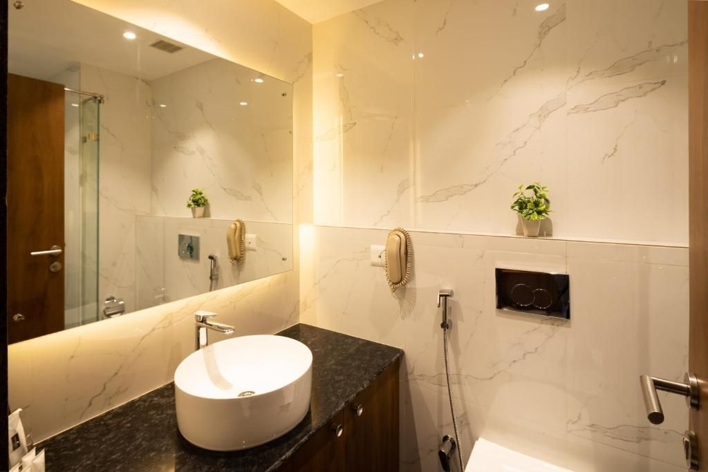 Goldfinch Mumbai Gold Club Large Bed 5