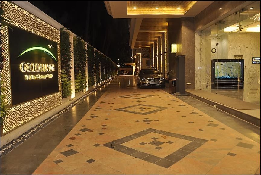 undefined Goldfinch Mumbai 6