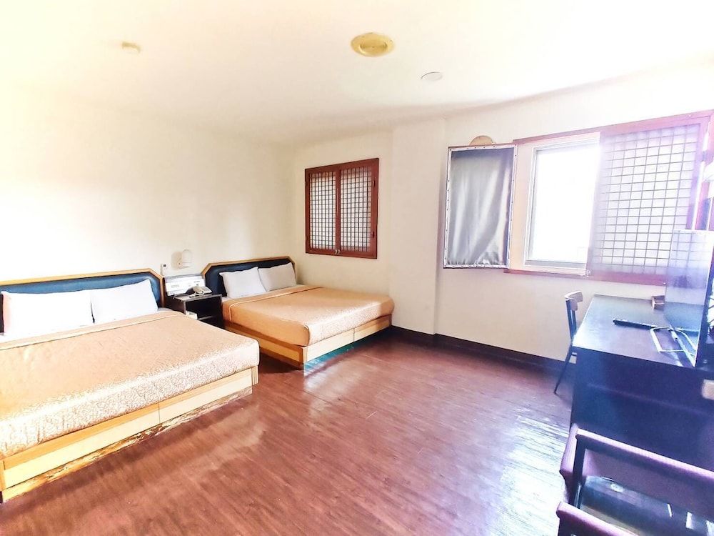 Standard Quadruple Room, 2 Double Beds