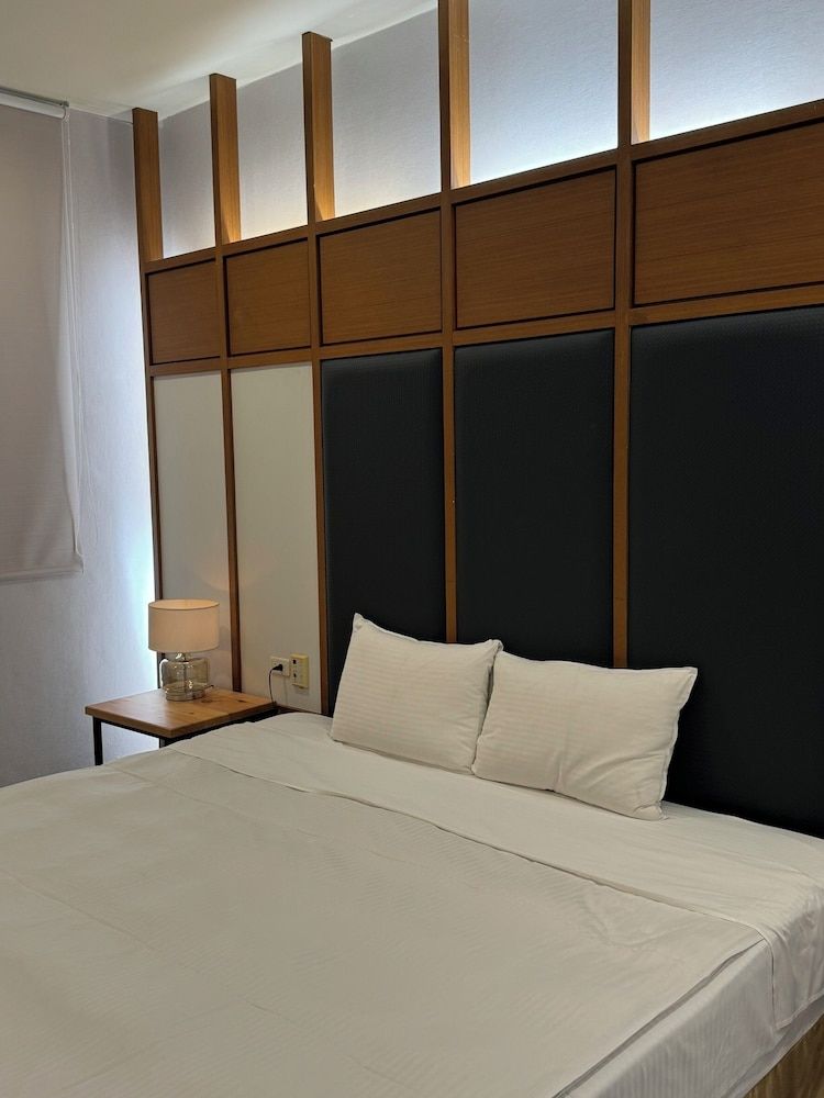 Business Double Room, 1 Queen Bed