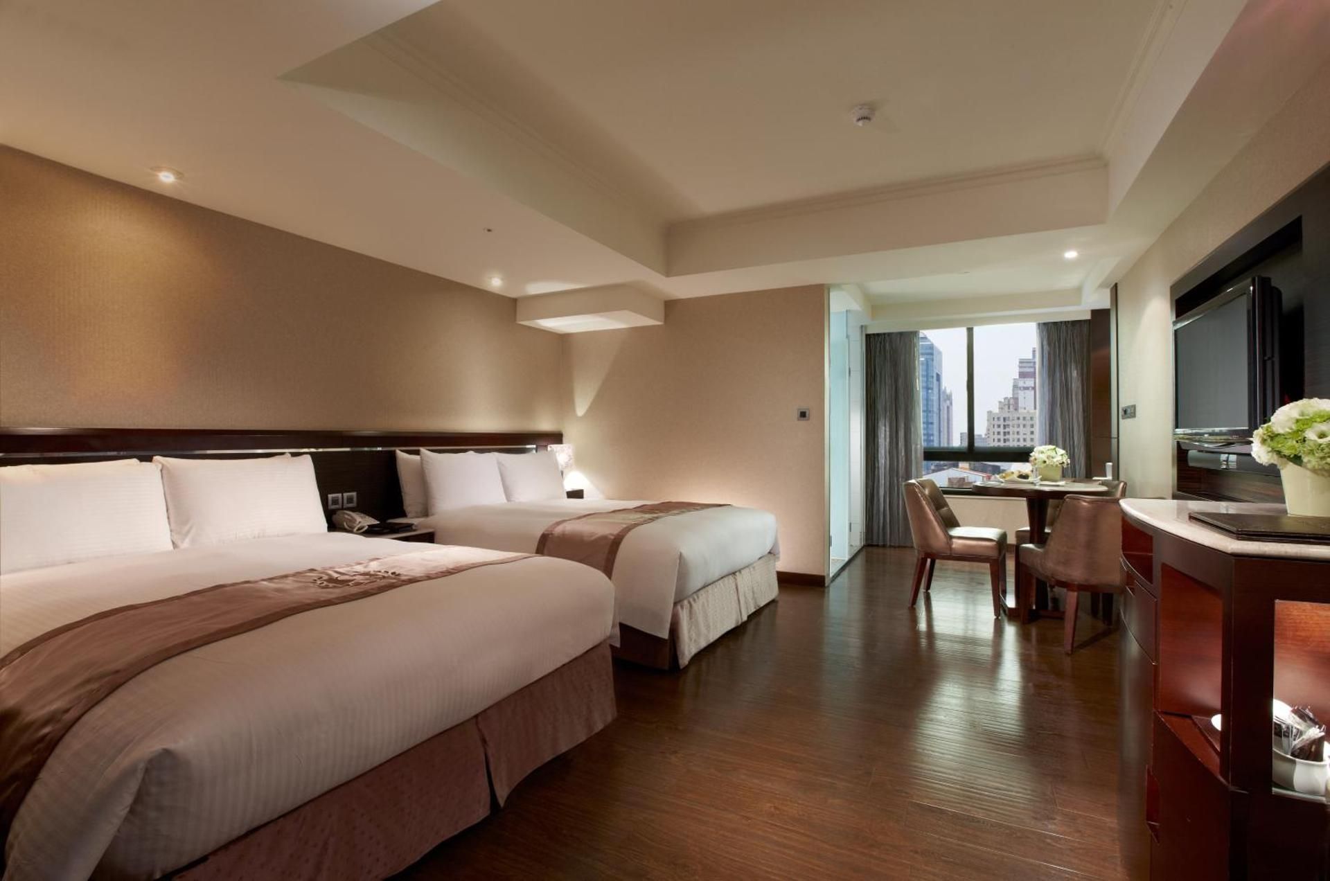 Quad Room