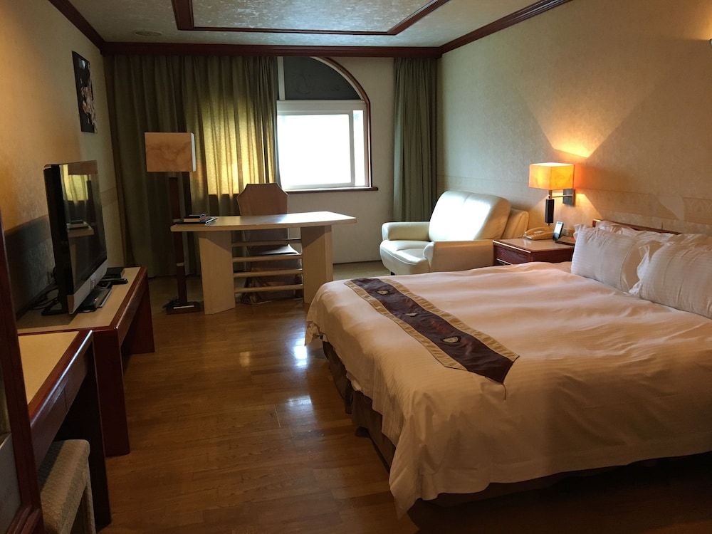 Basic Single Room