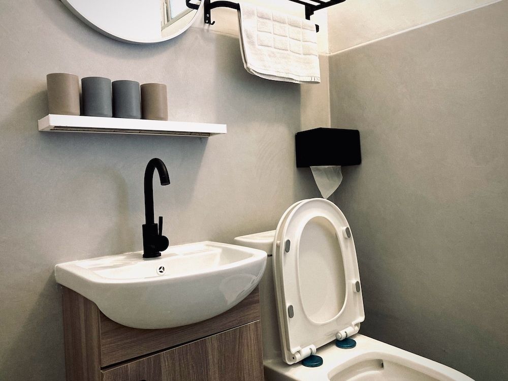 Jinyu Inn Deluxe Quadruple Room, Non Smoking, Private Bathroom 4