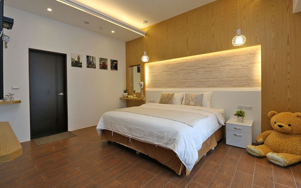 Double Room (301)