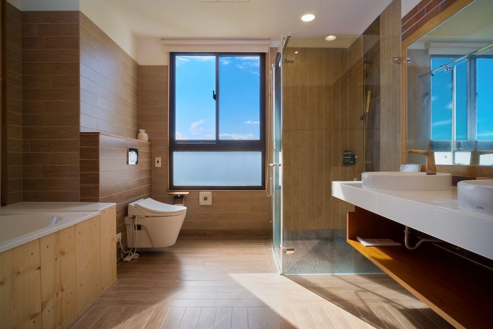 Sinasera Resort Executive Double Room, 1 King Bed, Ocean View, Tower 3