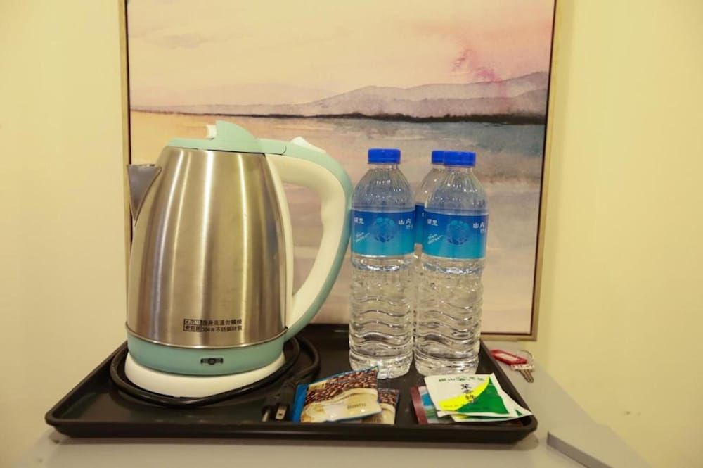 undefined Hula Hotel - Hostel 7