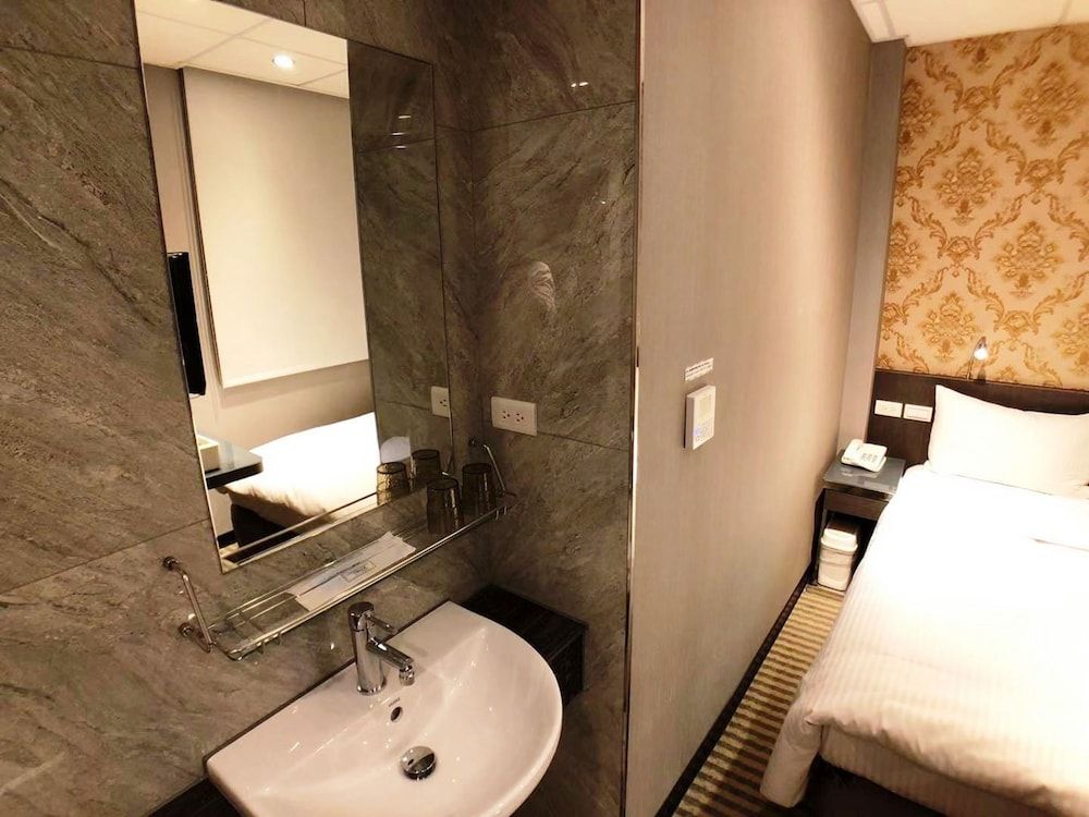 undefined Zhongshan N APT 9