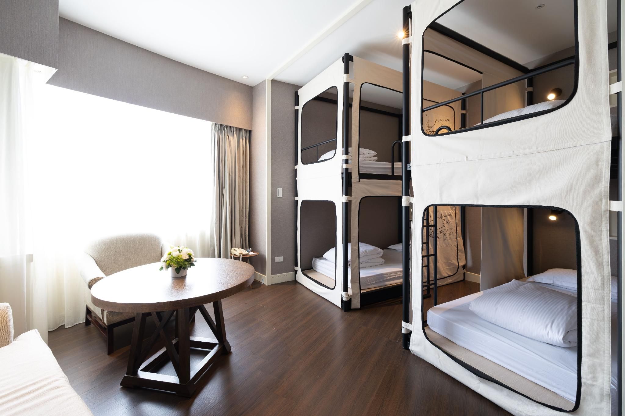 Exquisite Quadruple Room