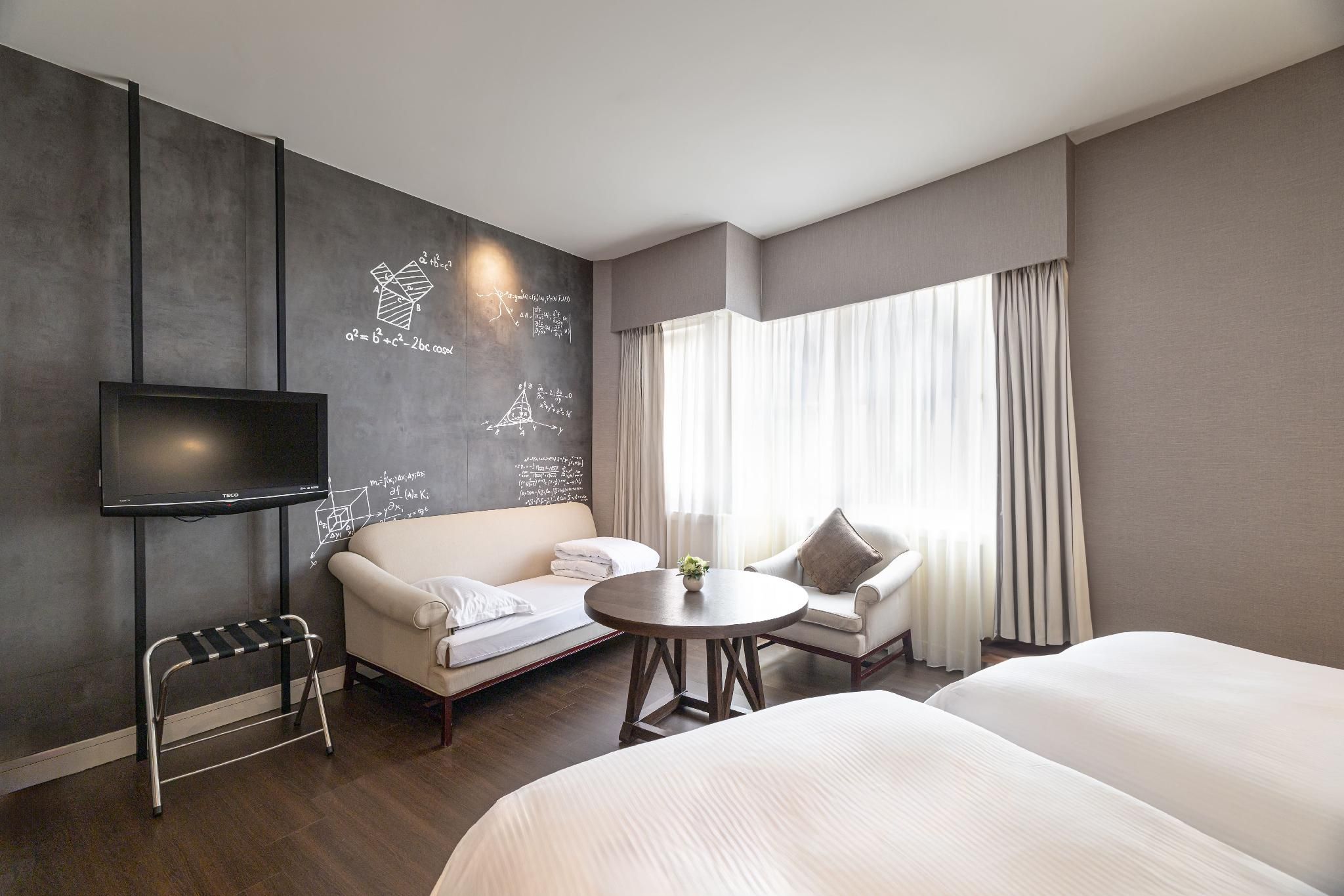 2 Single Beds Deluxe Non-smoking
