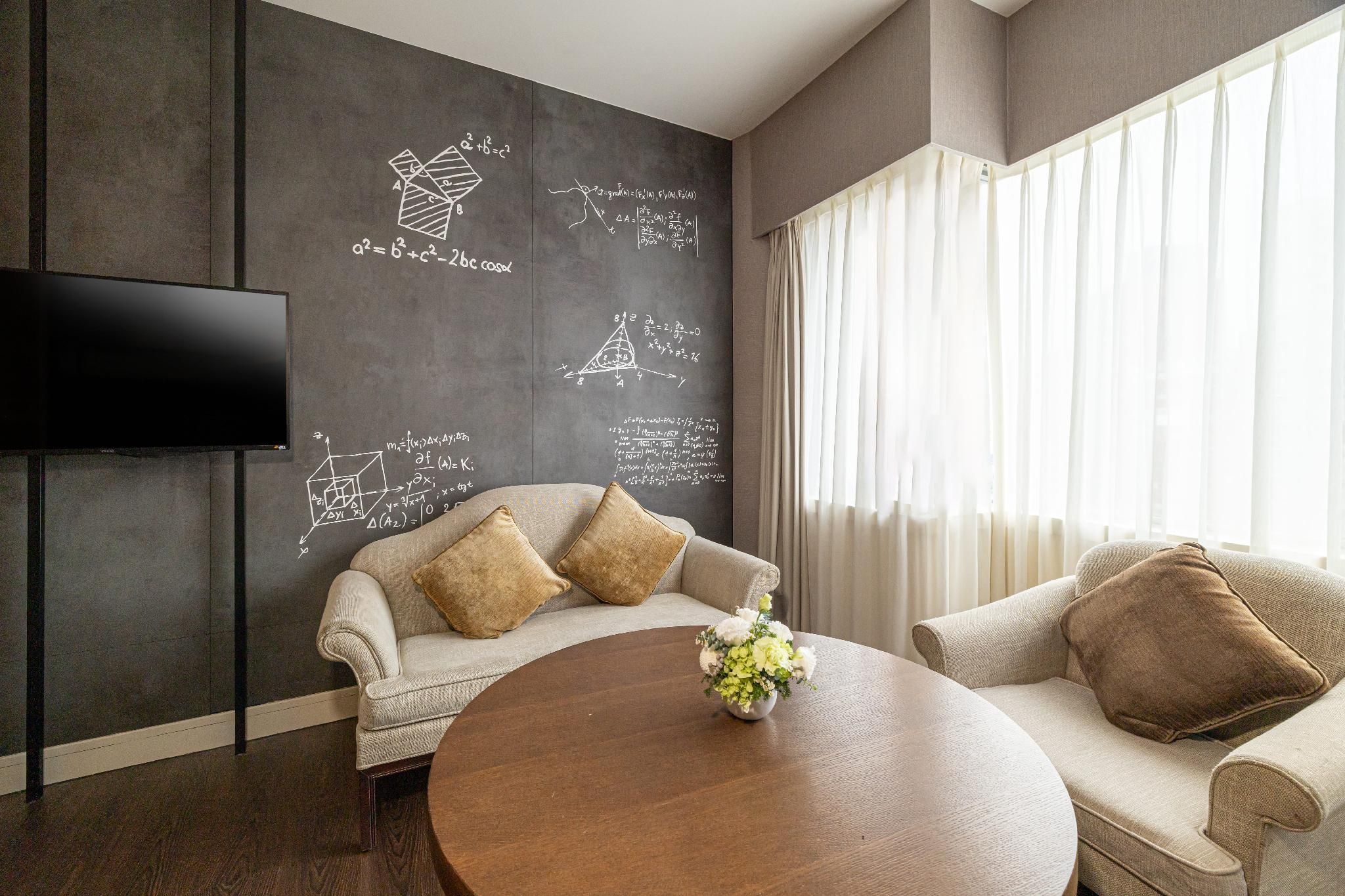 Exquisite Quadruple Room