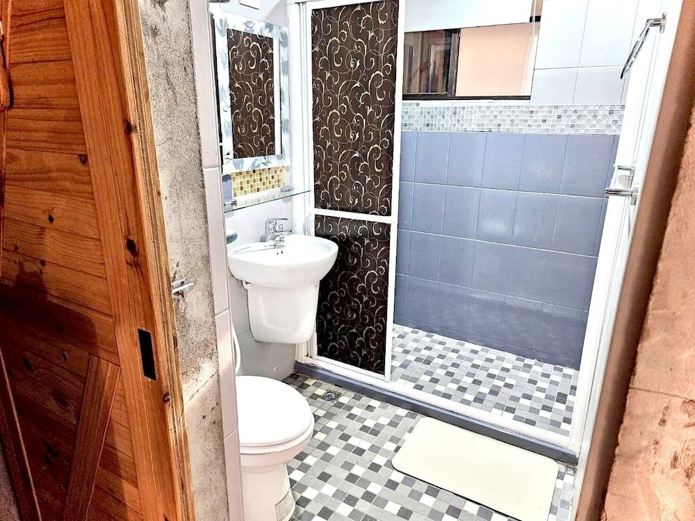 Super Star Hostel Ximending MRT Nordic Family Suite, 4-8 Pax, 2 Bedrooms, 1.5 Bathroom, Elevator Building 9