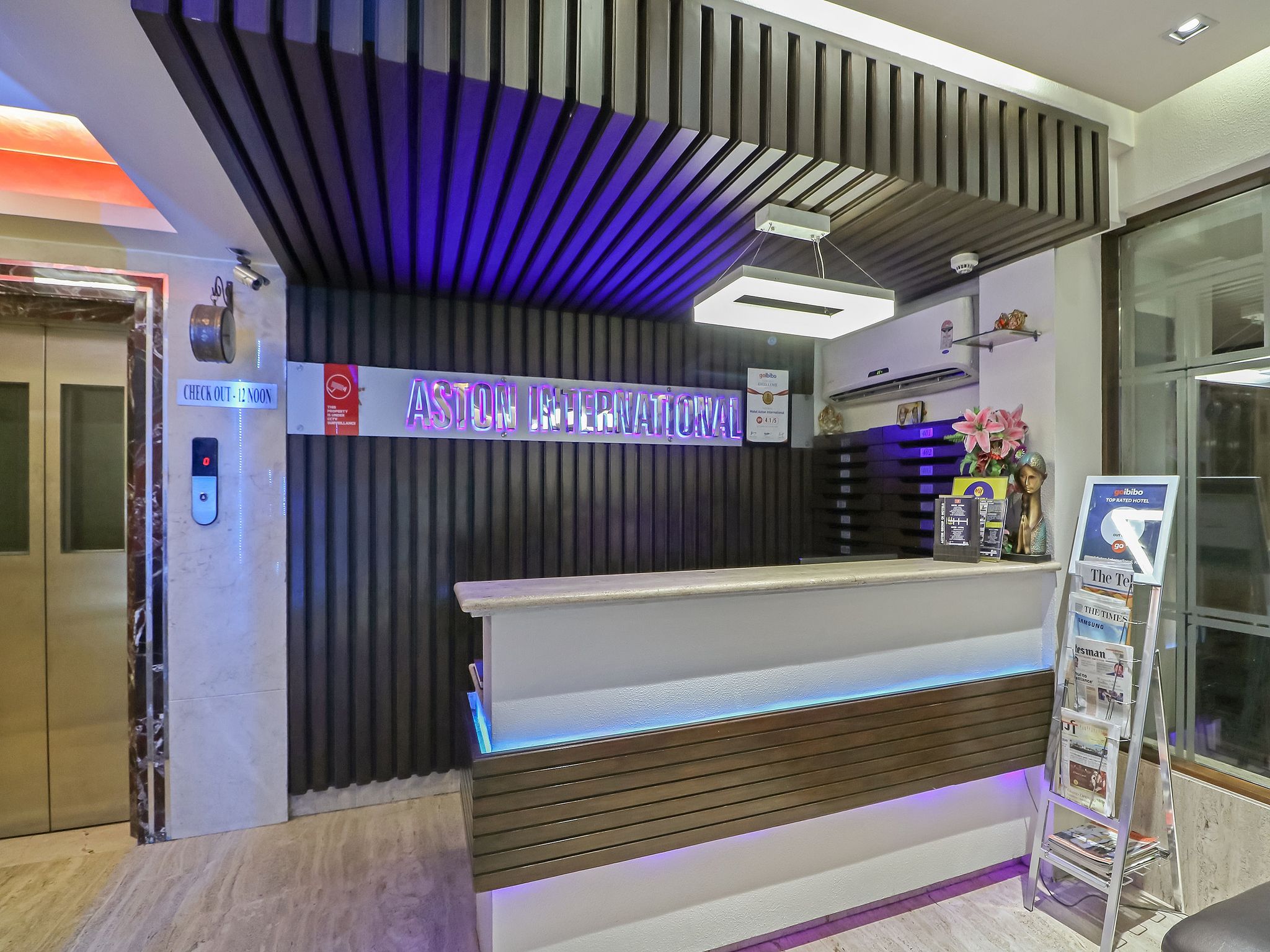 undefined HOTEL ASTON INTERNATIONAL 2