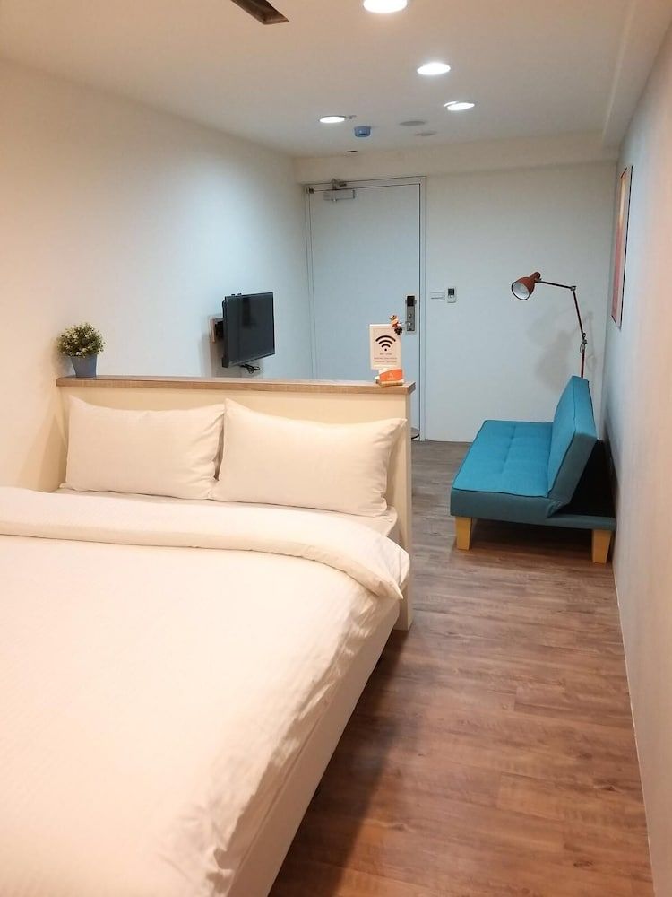 undefined Homy Inn Zhongxiao Dunhua 2