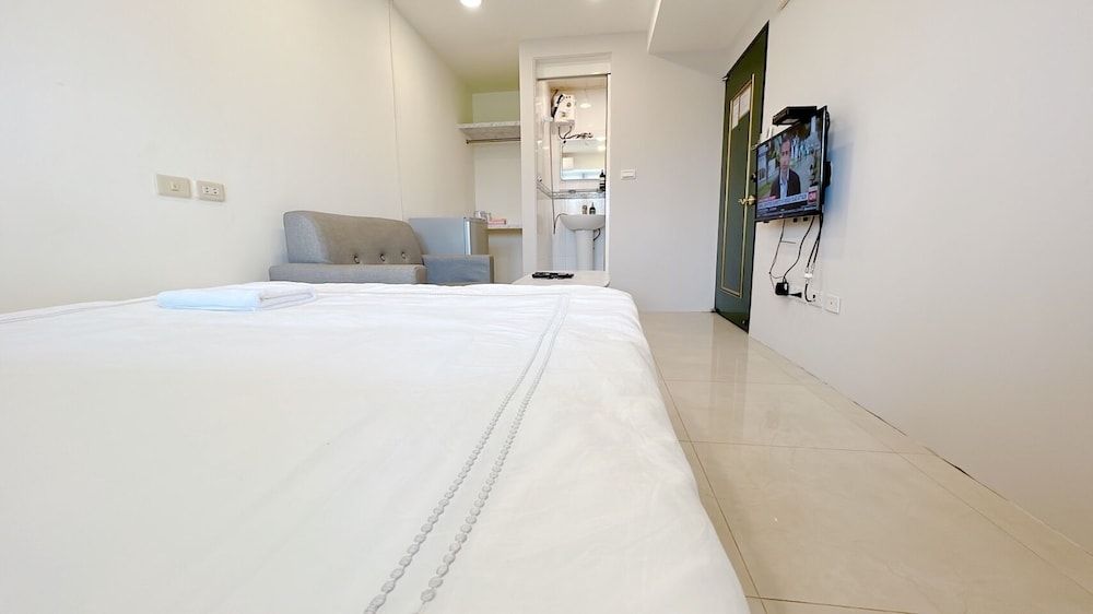 undefined Tea Street Lively District 8