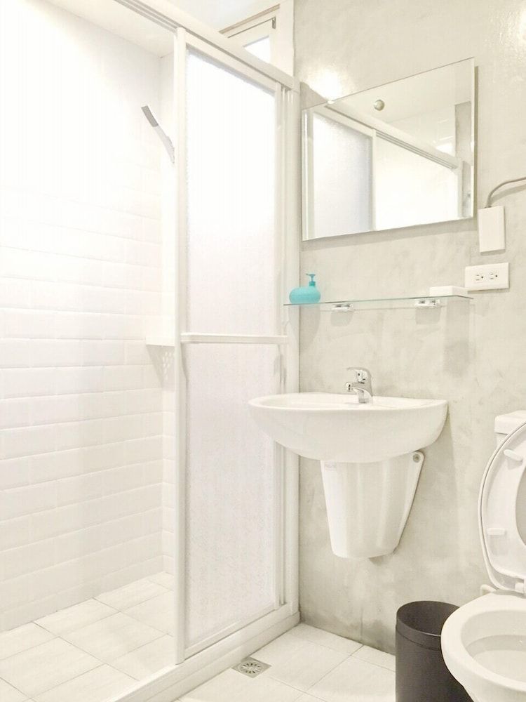 undefined JN Home inn 7