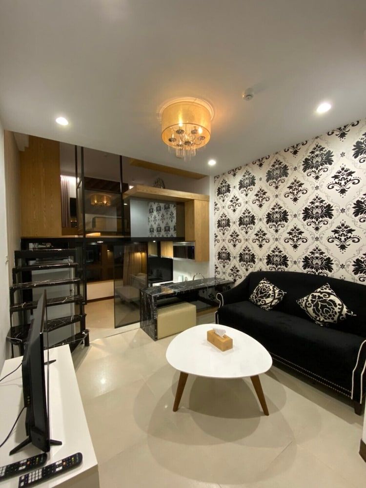 Ha Ha Cat Home Shipai City Condo (4A) 6