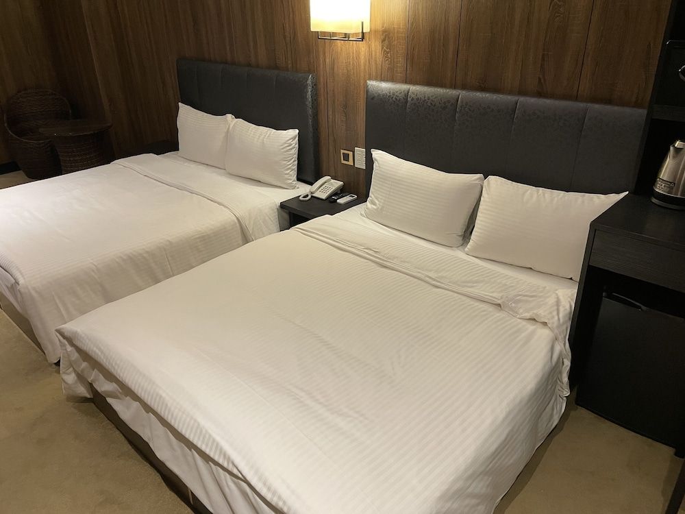 Water meworld Family Room 6