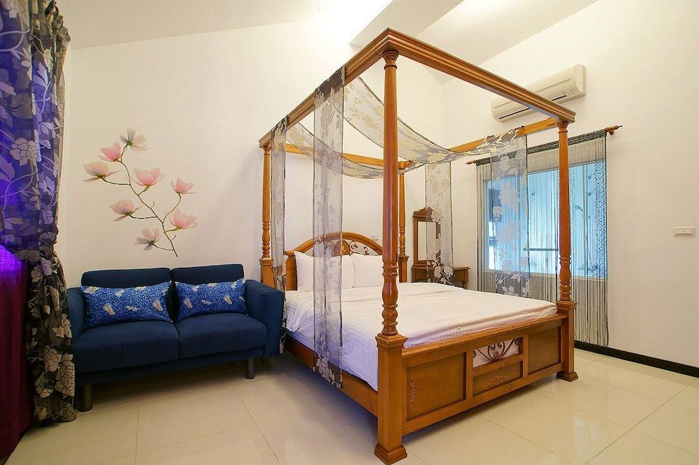 Romantic Double Room, 1 Queen Bed, Bathtub, Beachfront