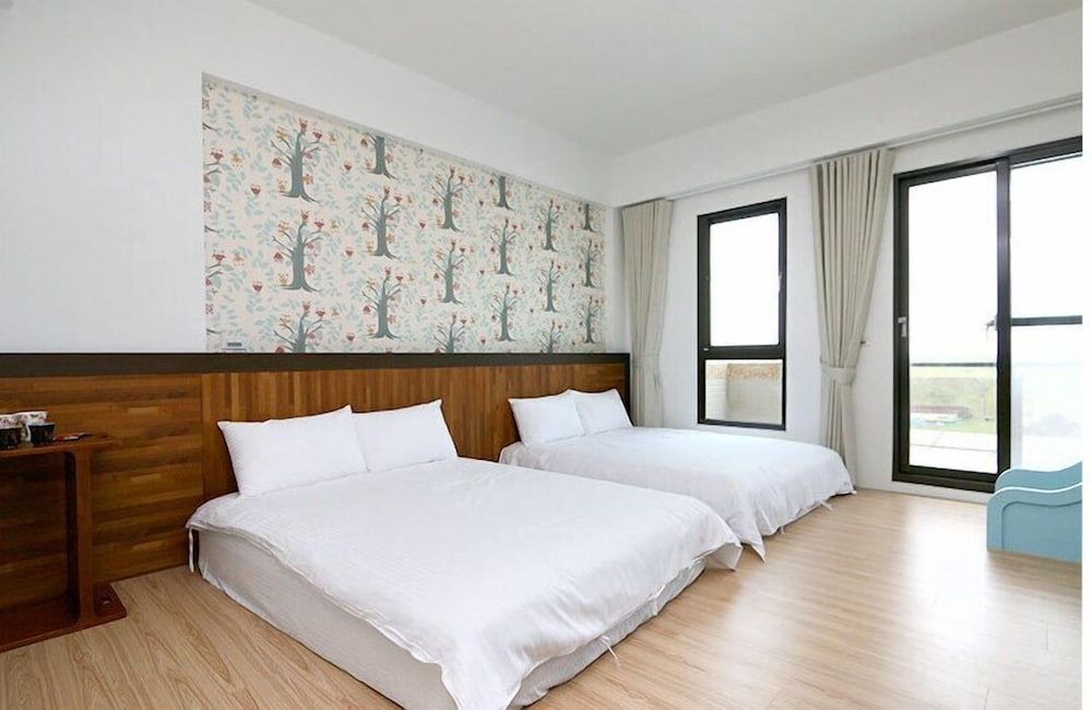 Family Room (Deluxe)