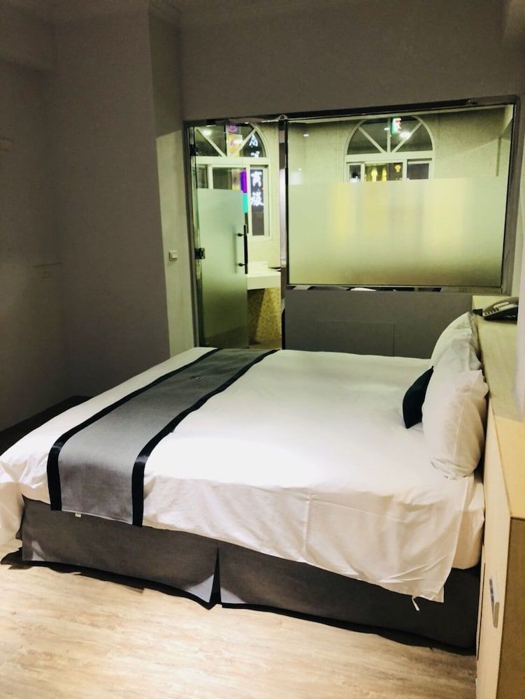 Ho Young Hotspring Hotel Elite Double Room, 1 Queen Bed 5