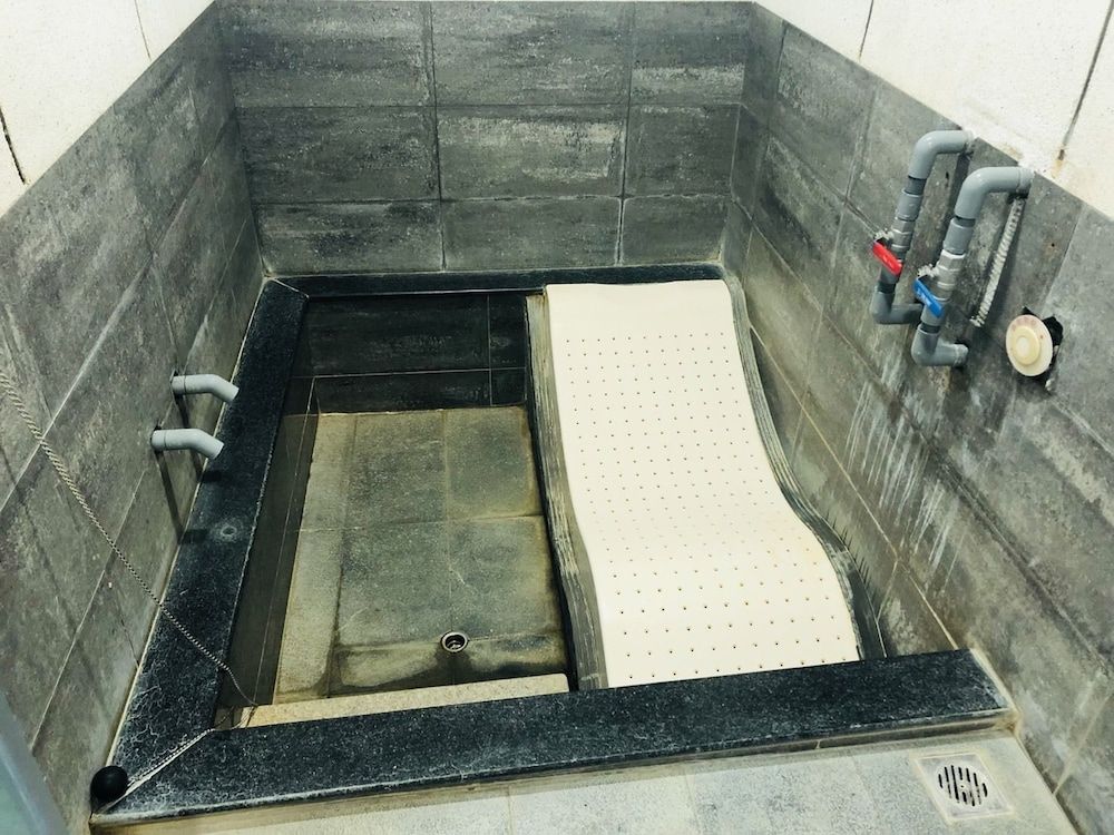 Ho Young Hotspring Hotel Elite Double Room, 1 Queen Bed 6