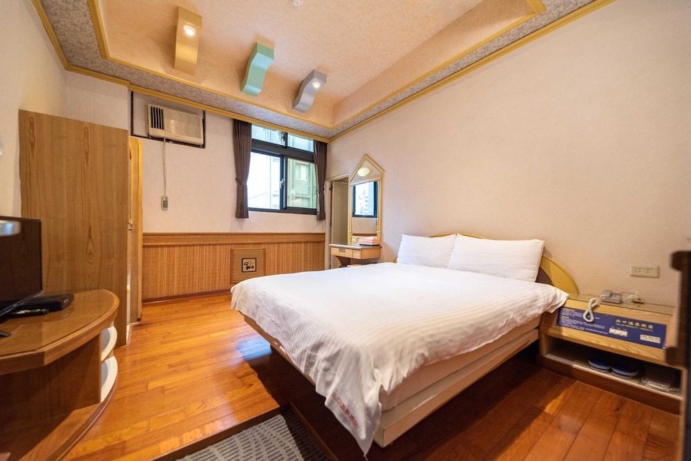 Shankou Hotspring Hotel Economy Double Room, Non Smoking 3