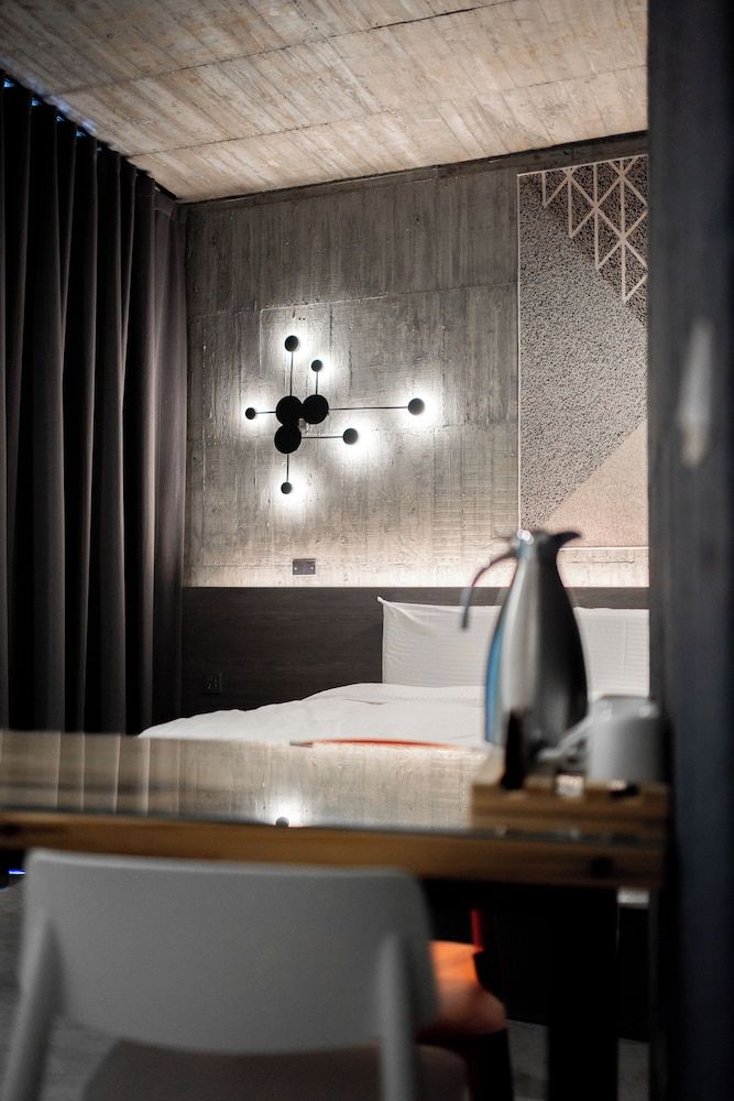 YZ Spa house Deluxe Quadruple Room 6