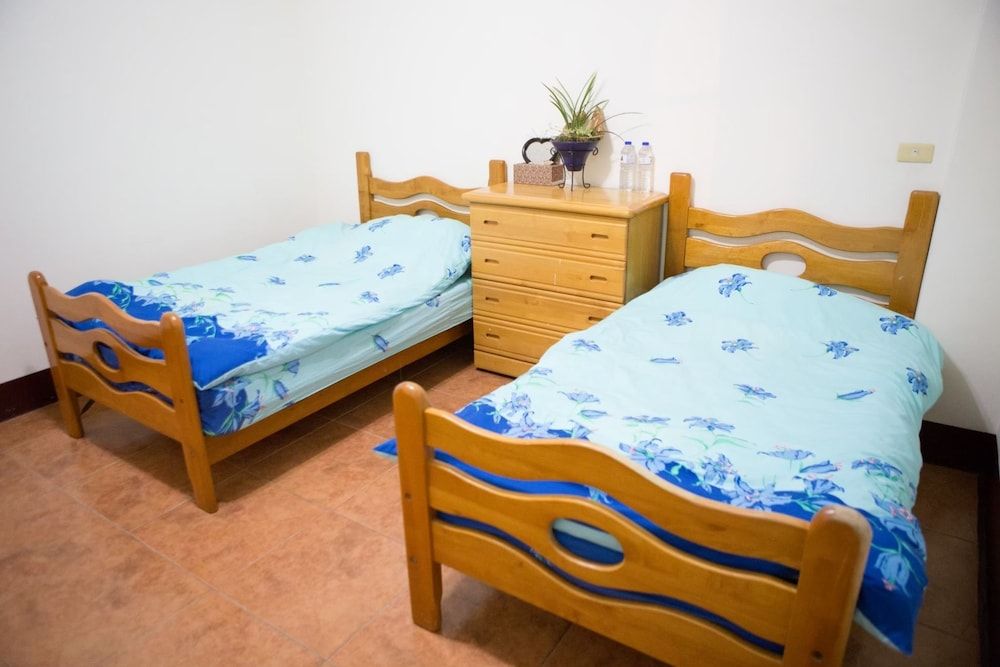 Twin Room, Shared Bathroom