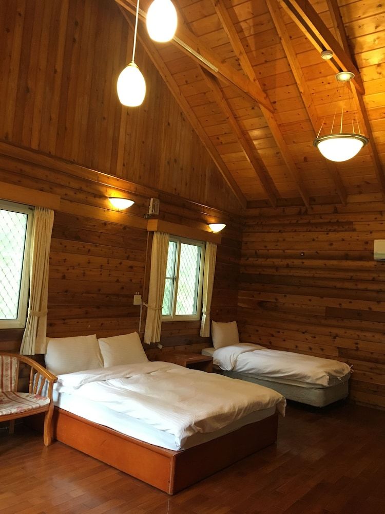 Signature Chalet (3PAX)