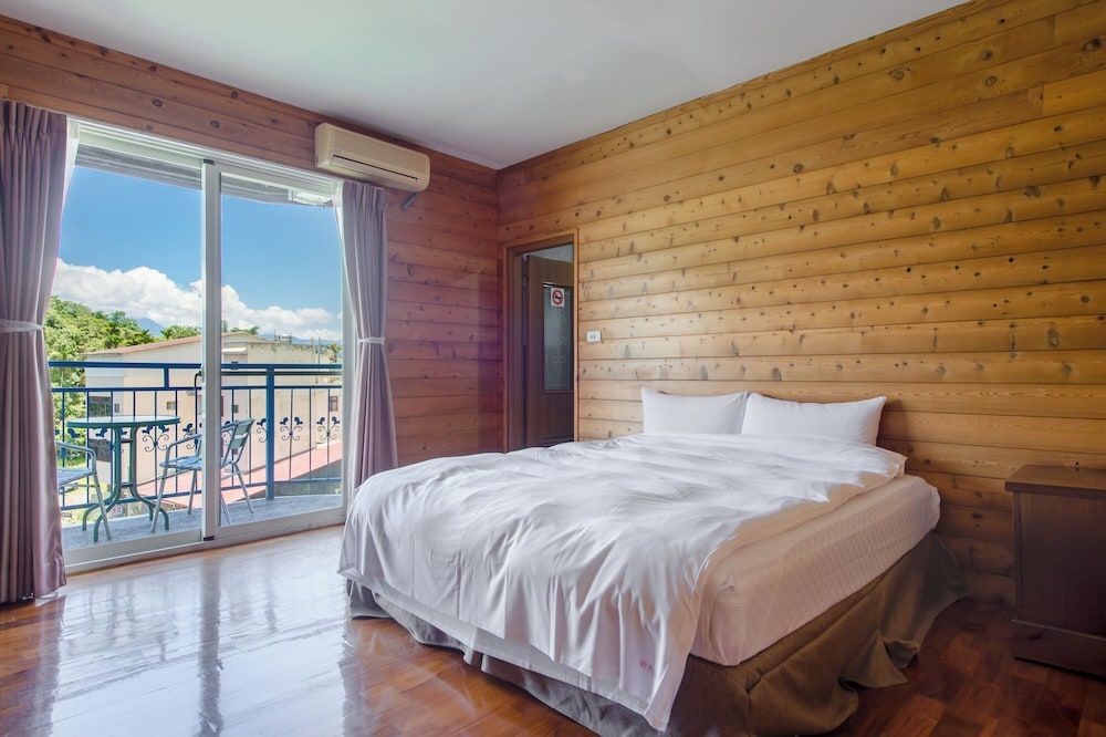 Double Room with Mountain View