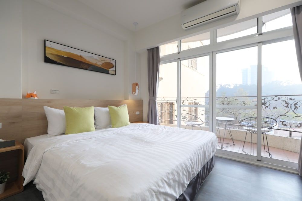 EasyInn Junior Double Room, 1 Queen Bed 11