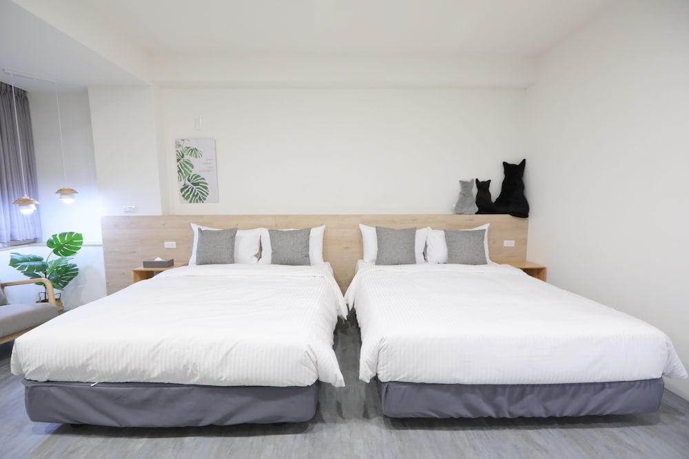 EasyInn Junior Quadruple Room, 2 Double Beds 10