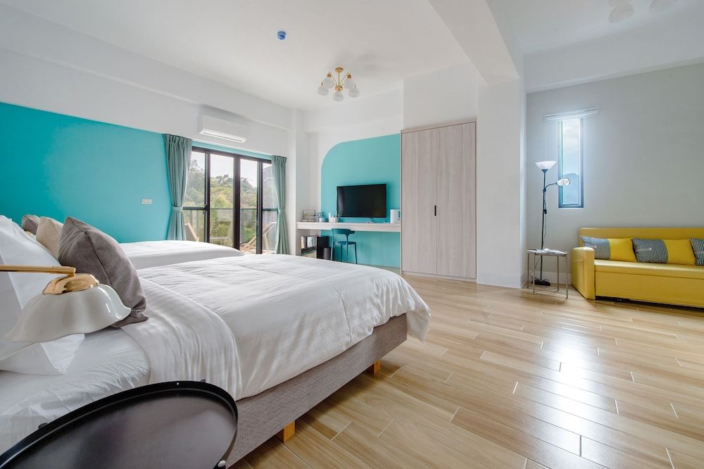 Water House Superior Quadruple Room, Balcony 6