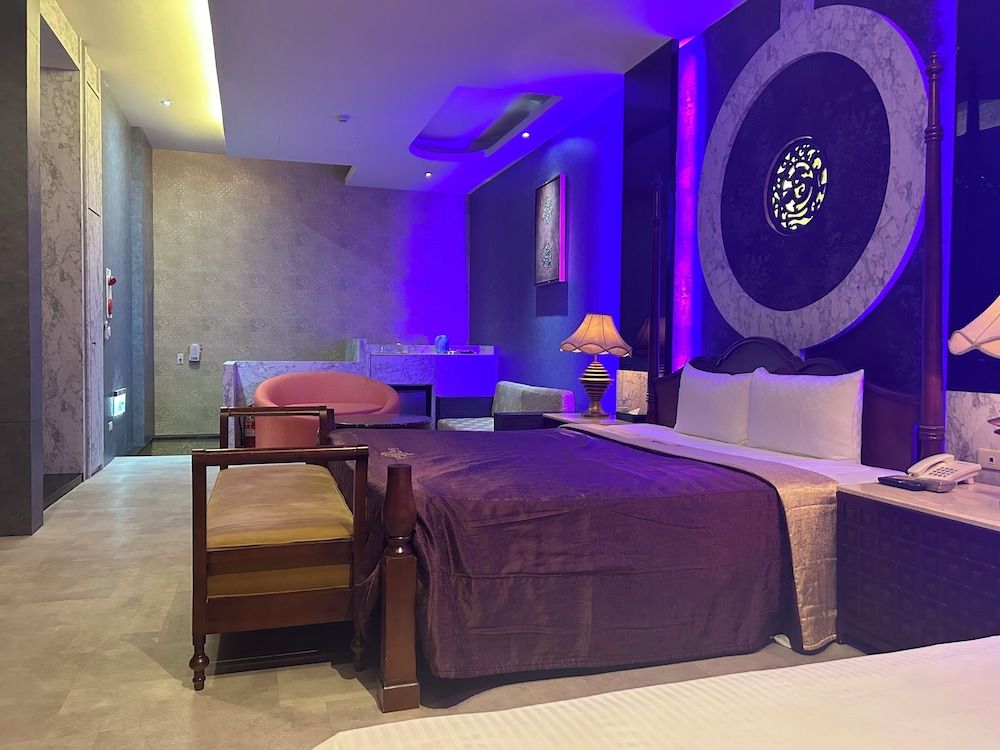 Amani SPA Boutique Motel Deluxe Quadruple Room 3