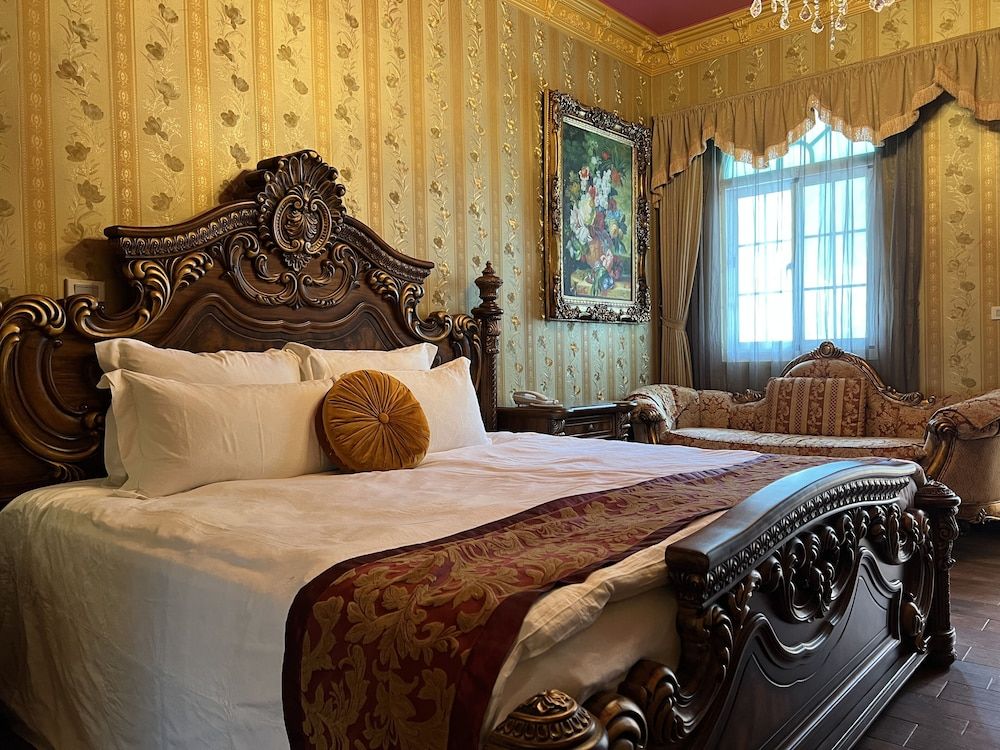 olliere castle Standard Double Room 3