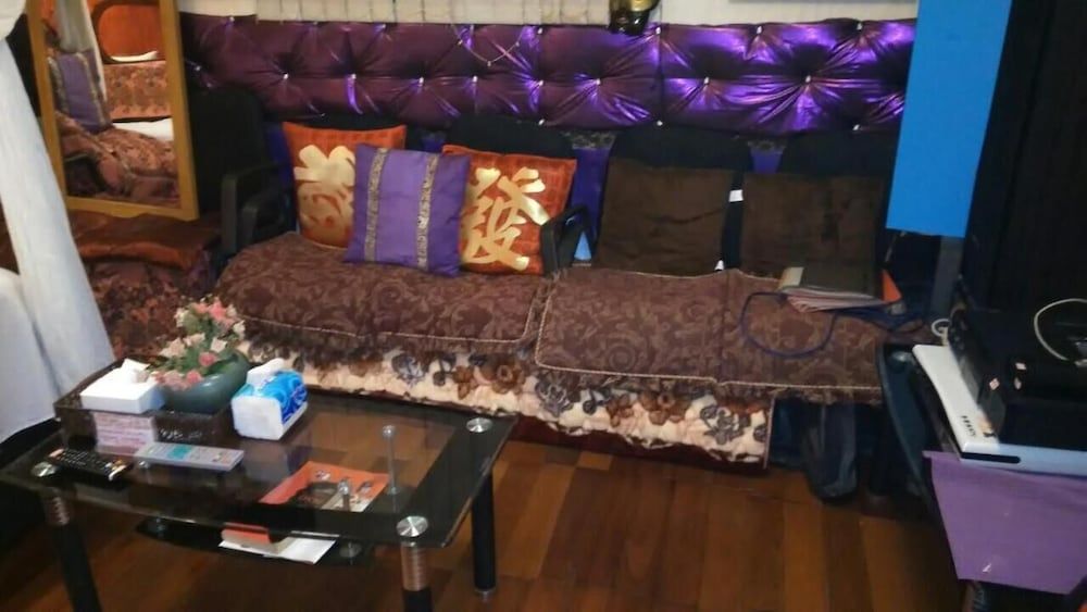 Backpacker Guest Home