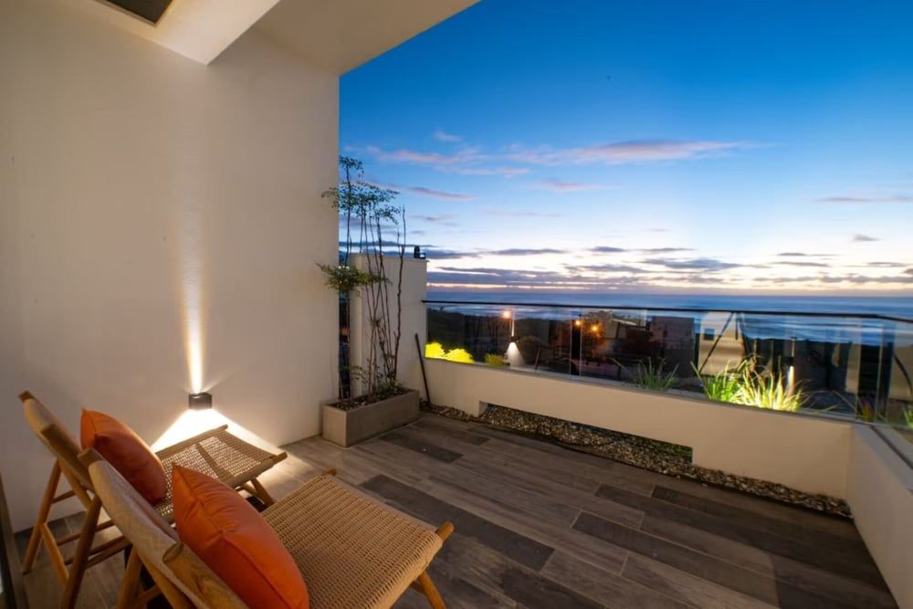Standard Quadruple Room, 2 Queen Beds, Non Smoking, Ocean View