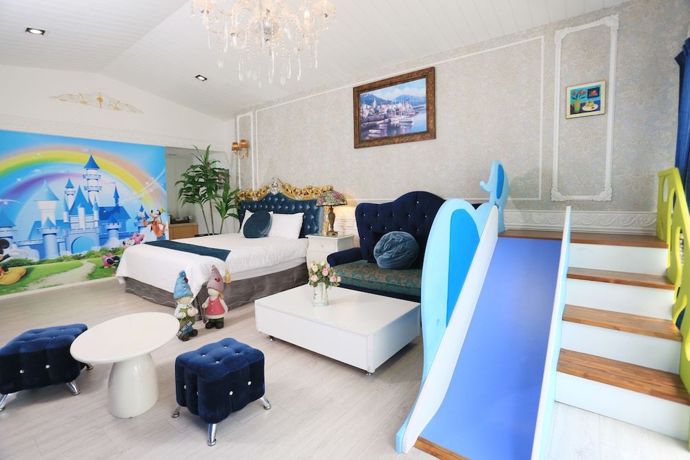 Comfort Quadruple Room, Garden View