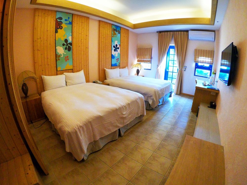 Basic Quadruple Room, 2 Double Beds, Non Smoking
